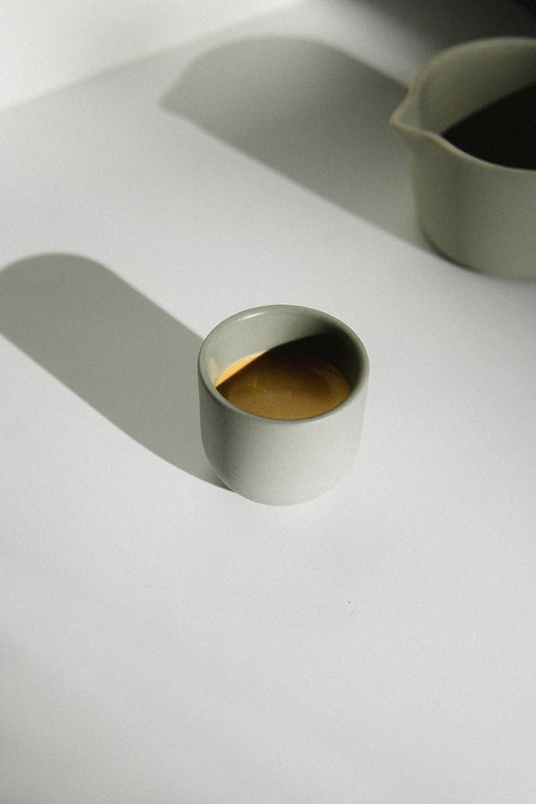 Kalk in je koffiemachine? Zó hou je ‘m happy - en je koffie lekker